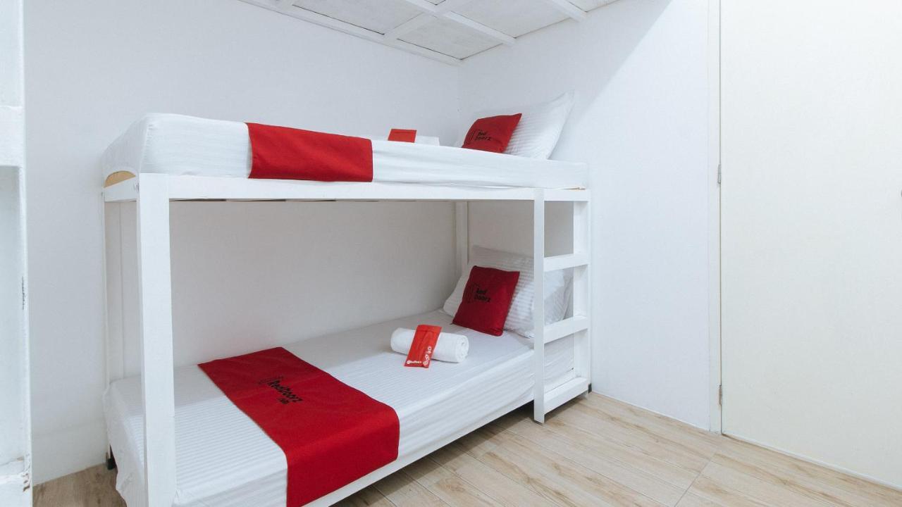 Bernwoods Extyn B&B Dormitory Iloilo Zewnętrze zdjęcie