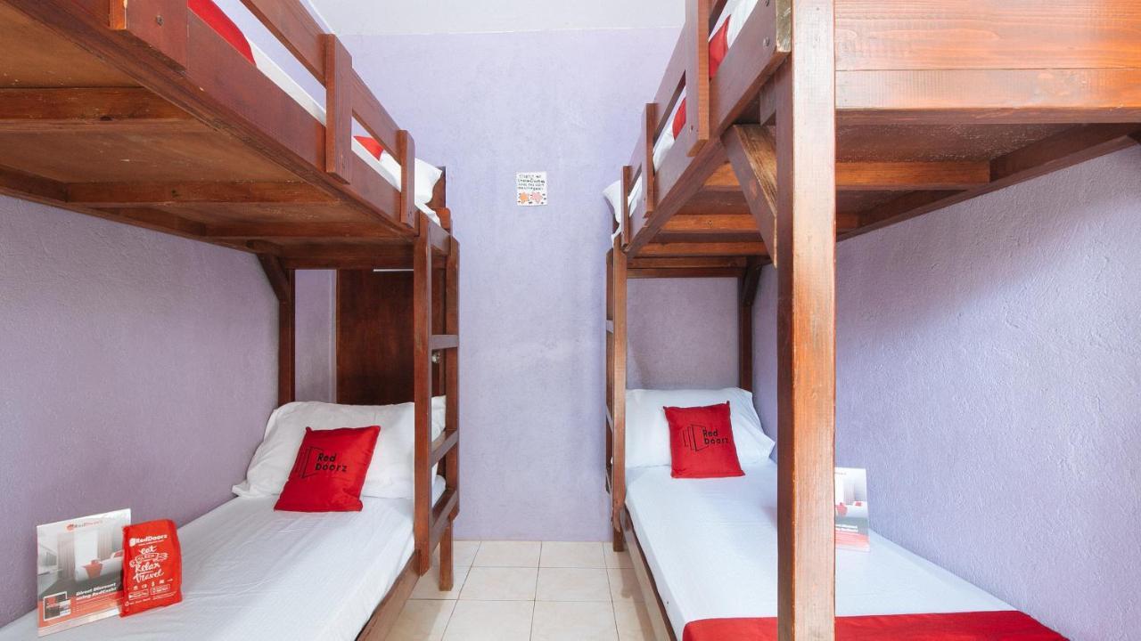 Bernwoods Extyn B&B Dormitory Iloilo Zewnętrze zdjęcie